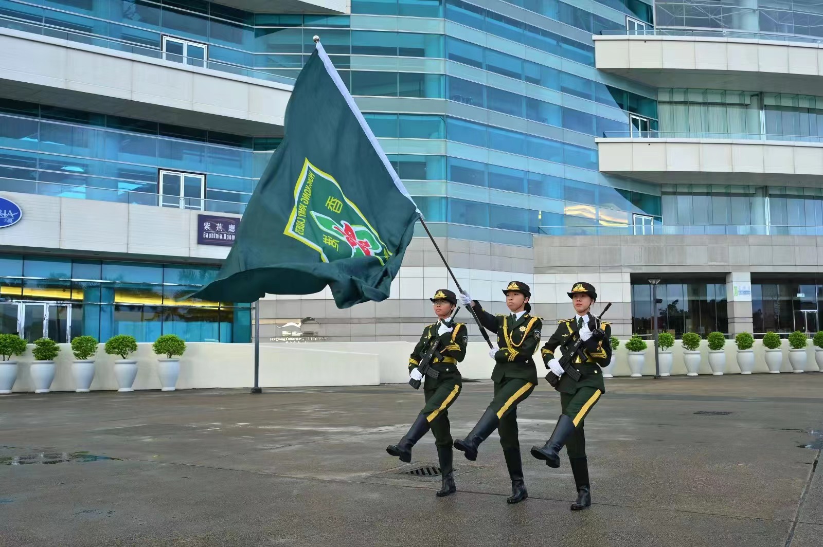 74f0f678bd1854bef8cf8ec43c169c04