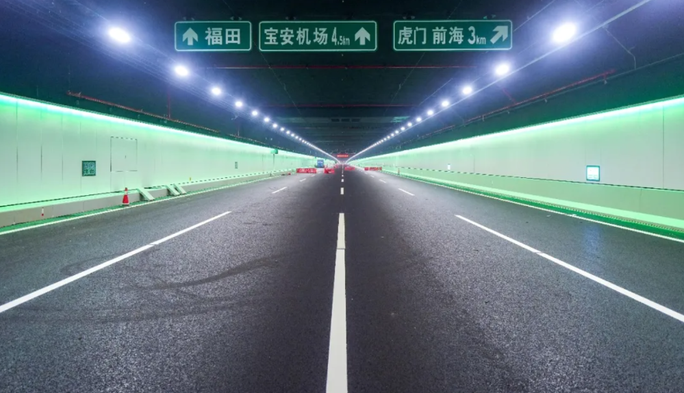 深中通道沉管隧道内 截屏2024-06-08 下午5.14.13