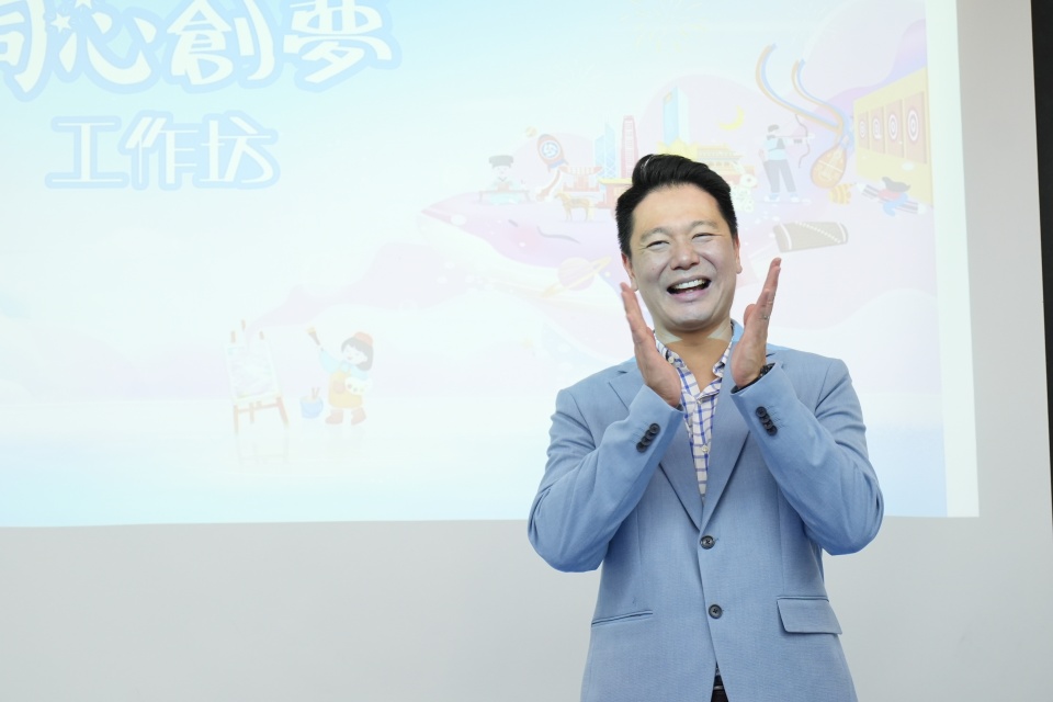 329d6e7166b142c39cbfab9446e79816