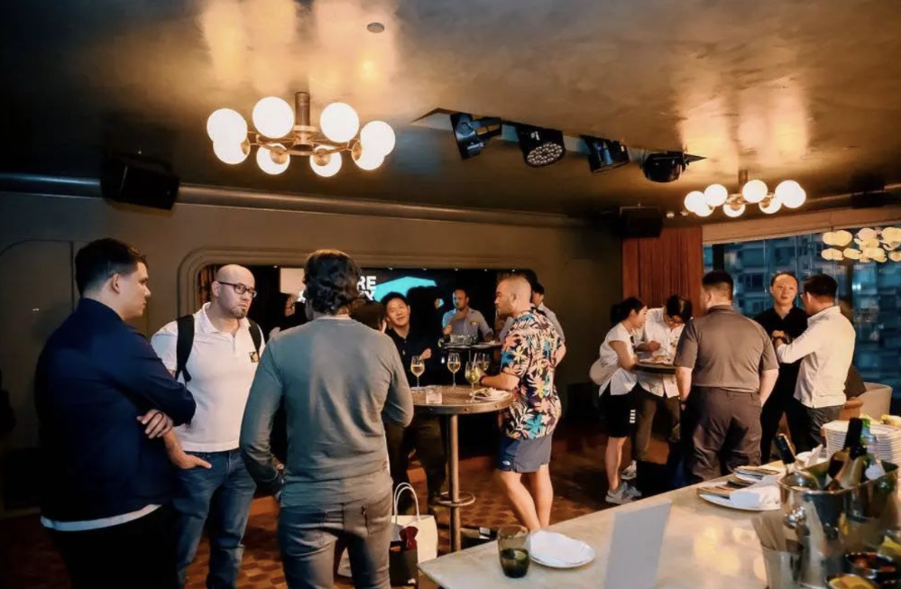 AI圆桌会结束后的party,地点在Soho House 截屏2024-09-24 下午3.56.13
